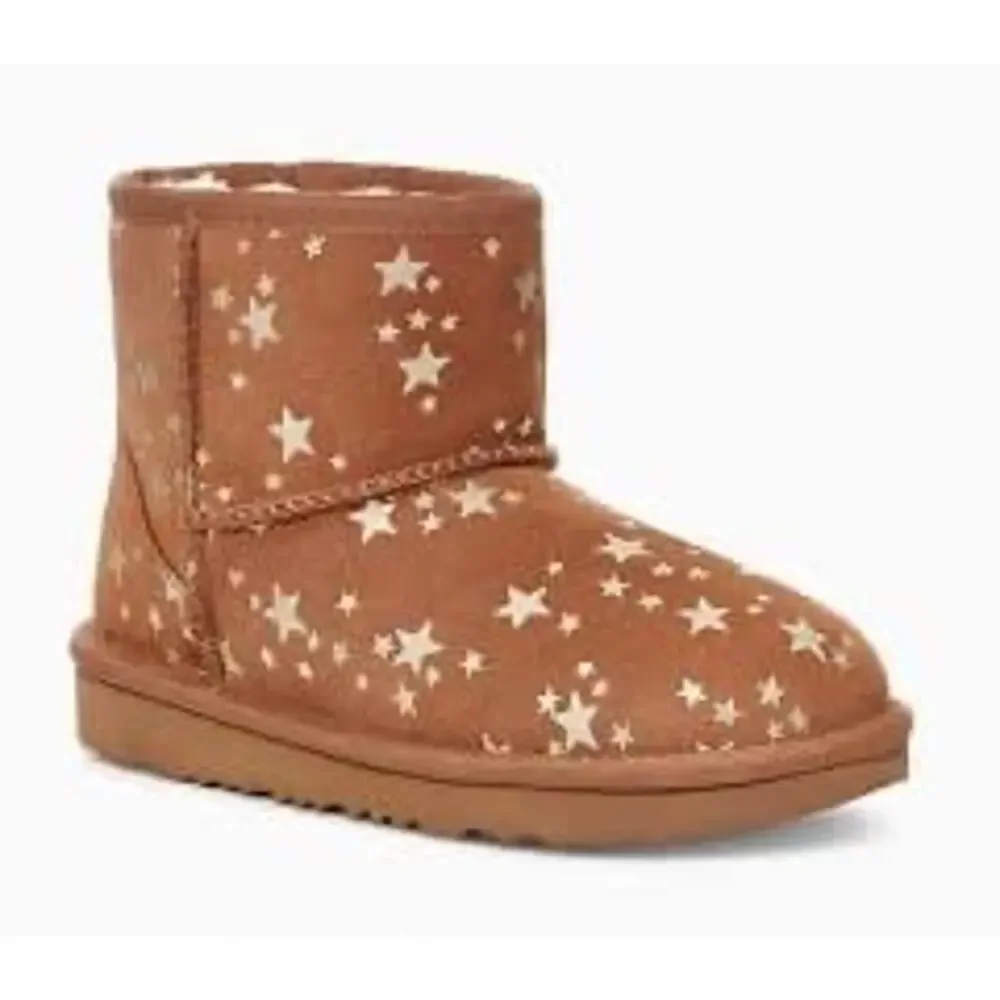 NWT❤️UGG Classic Mini II Stars sz2